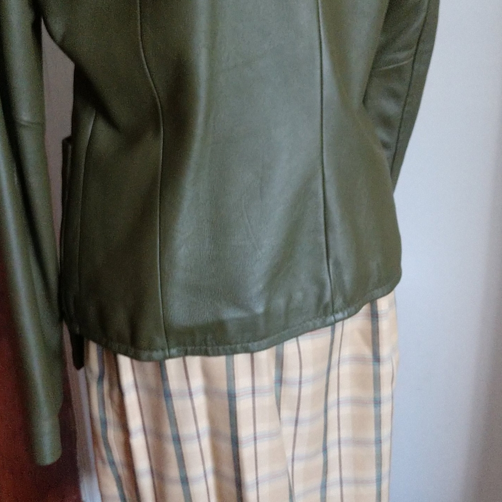 RARE AVOCADO LEATHER BLAZER UNWORN NWT Jacket HOST PICK - Picture 3 of 5